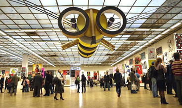 Moscow (Russia) - On 1 September, 2008, Moscow saw the opening of the Golden Bee 8, the International Biennale of Graphic Design. This event invites both professionals and the general public to discover the best works of graphic designers from all over th