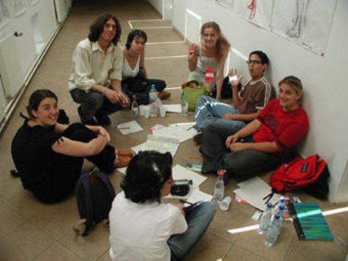 Brussels (Belgium) - The next Icograda Student Workshop will be held 23-26 April 2004 in Sao Paulo, Brazil, under the theme 'A lingua da cidade (The Language of the City).