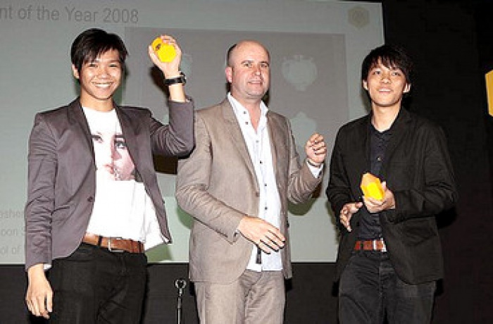 Singapore - Temasek Design School (TDS) has set the record as the first school in Asia to receive the "D&AD Student of the Year" award at the D&AD Student Awards Ceremony 2008.