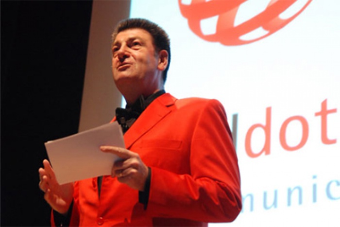 This week's Feature reviews the main events of the 'red dot award: communication design 2008', which took place on 3 December 2008. One of the largest and most important design competitions worldwide, the red dot design award for communication design brin