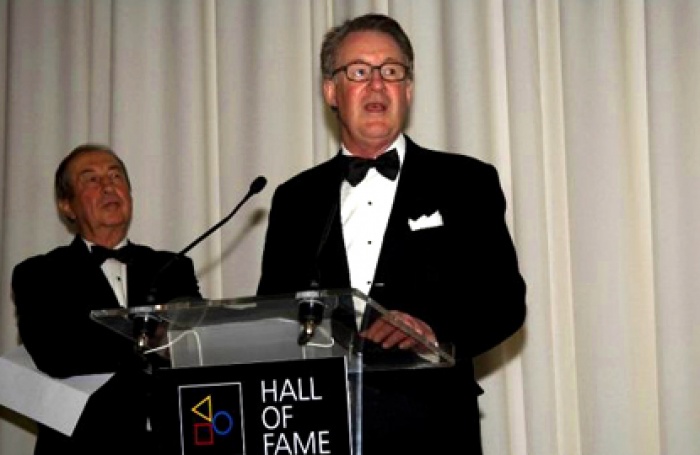 Melbourne (Australia) The Design Institute of Australia has inducted five new designer members into the DIA's Hall of Fame for 2008. Of these, the Dean of the Faculty of Art & Design at Monash University, Professor John Redmond, has been recognised with